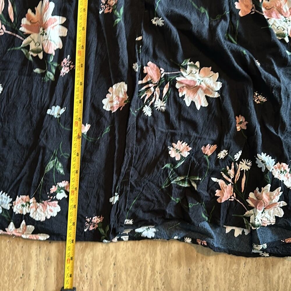Band of Gypsies Floral Button Front Black Slit Front Girly Pretty Ruffle S12 - Picture 9 of 9